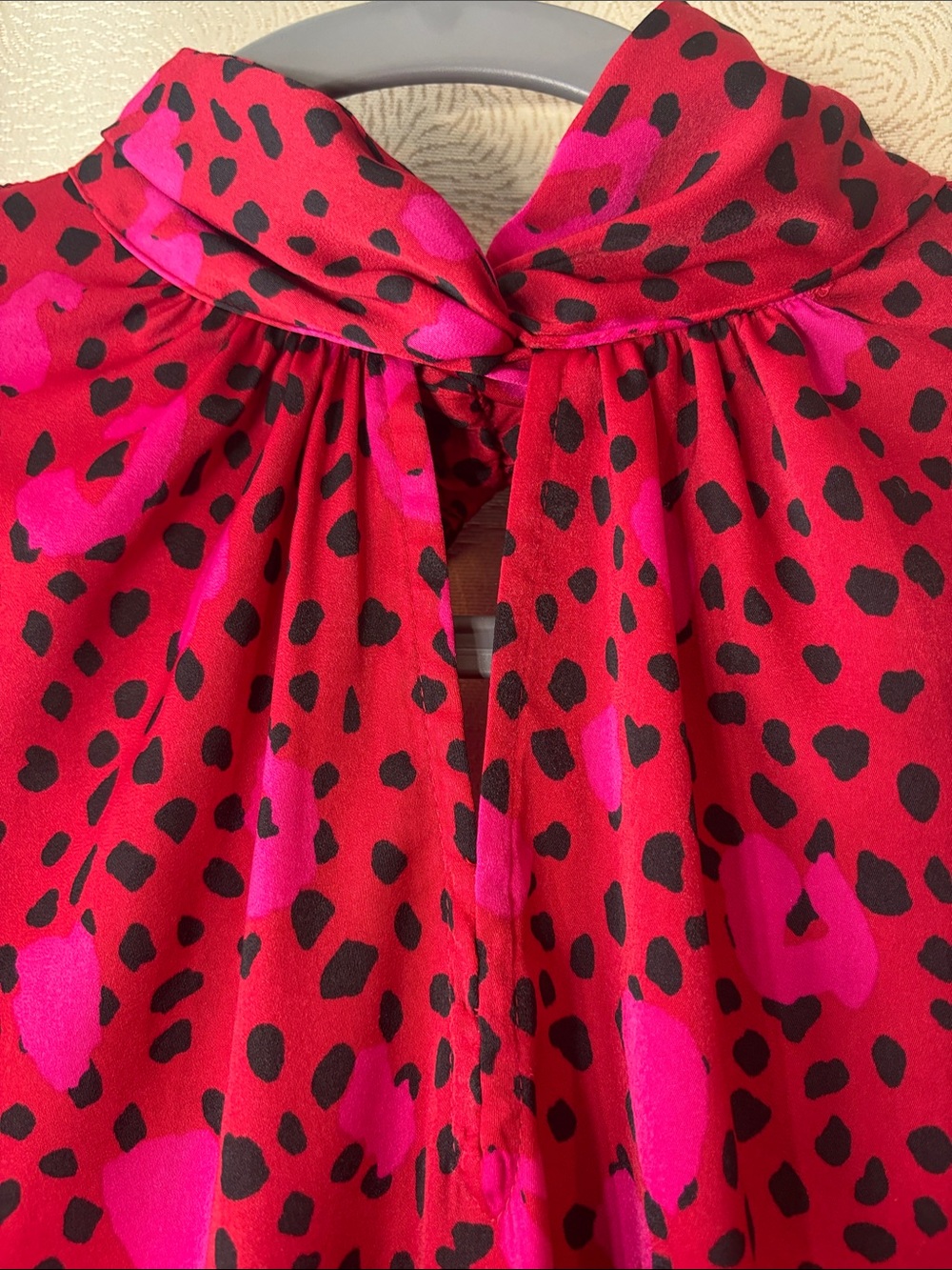 Nine West chic Pink and Red Animal Print Long Sleeve Blouse 0350 - Picture 5 of 10